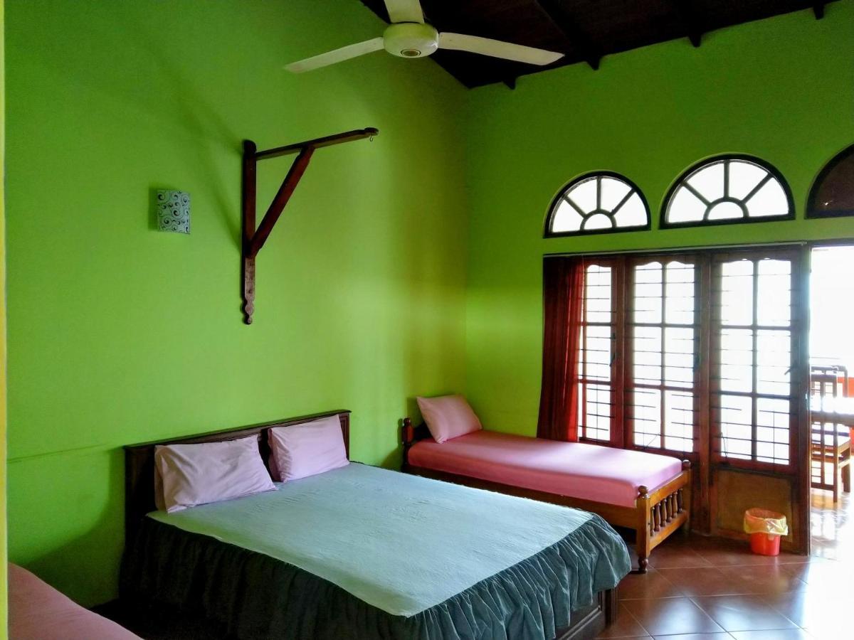 Kandyan Feel Free Homestay Ngoại thất bức ảnh